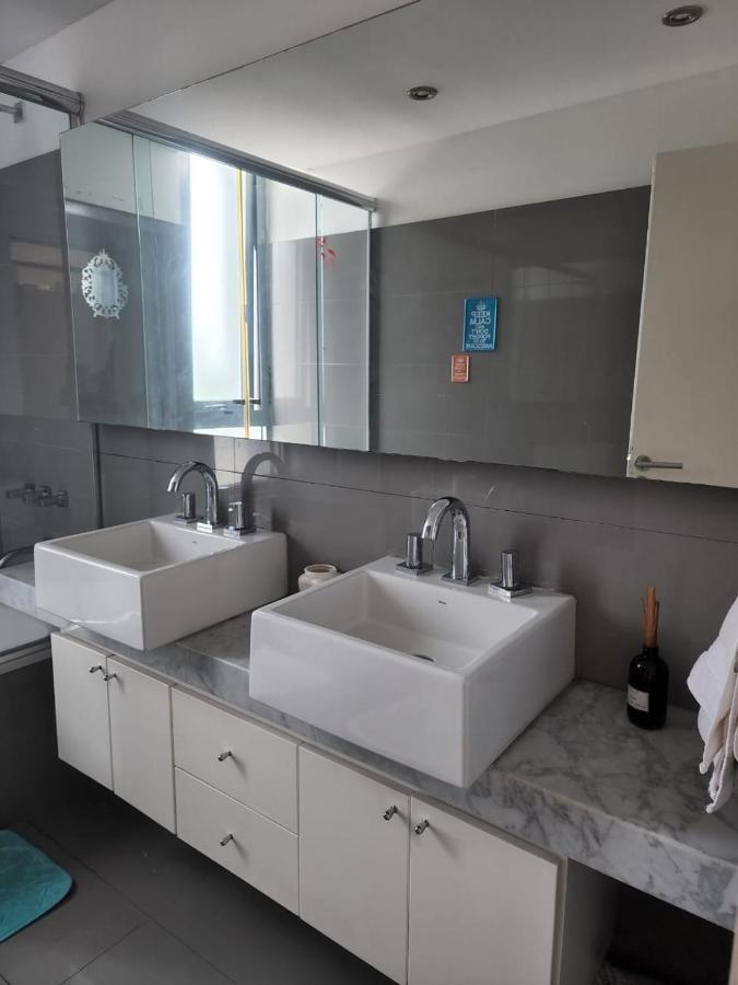 Apartamento Av Kennedy Y Cervino A Metros Embajada Eeuu Буэнос-Айрес Экстерьер фото